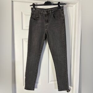 Levi's Women's black Skinny Jeans